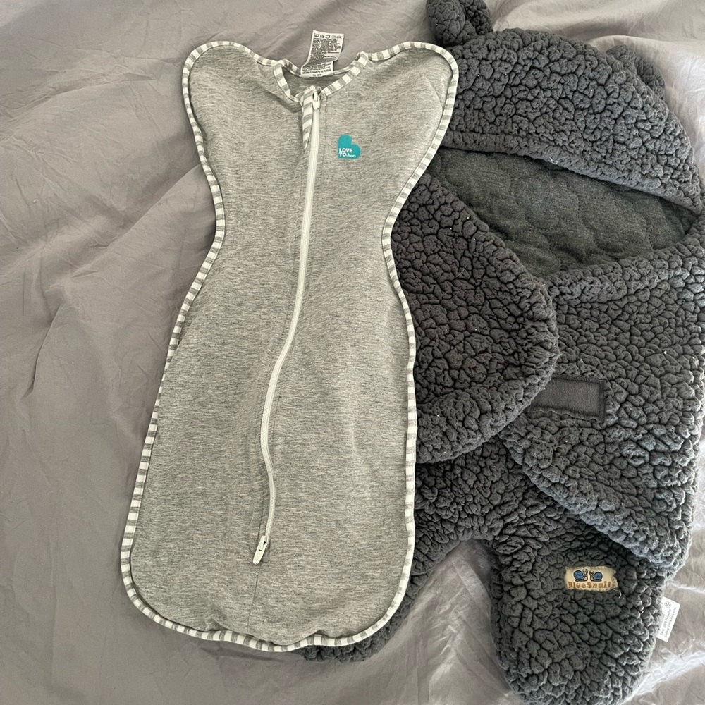 Set of 2 swaddles